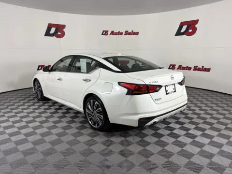 More photos of 2023 Nissan Altima 2.5 SL at D3 Auto Sales - Des Arc, AR, AR