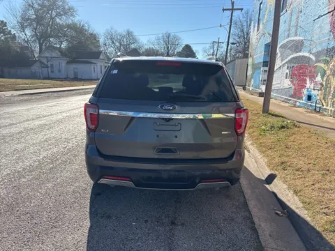 More photos of 2019 Ford Explorer XLT at D3 Auto Sales - Des Arc, AR, AR
