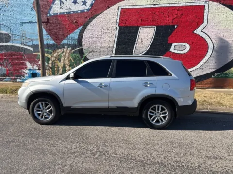Another view of 2012 Kia Sorento LX for sale in Des Arc, AR at D3 Auto Sales - Des Arc, AR