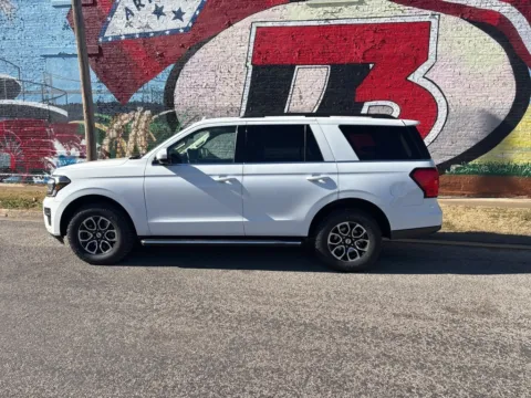 Another view of 2023 Ford Expedition XLT for sale in Des Arc, AR at D3 Auto Sales - Des Arc, AR