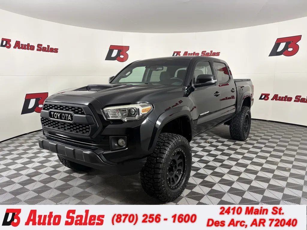 Black 2018 Toyota Tacoma SR5 for sale in Des Arc, AR