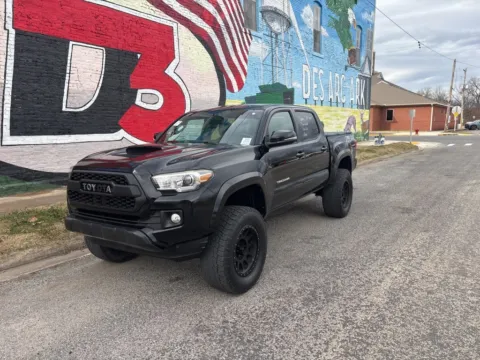 Photos of 2018 Toyota Tacoma SR5 for sale in Des Arc, AR at D3 Auto Sales - Des Arc, AR
