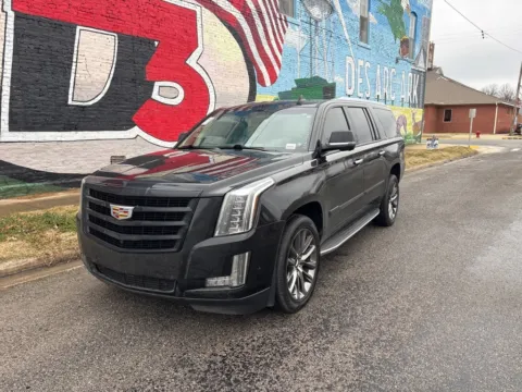 Photos of 2020 Cadillac Escalade ESV Luxury for sale in Des Arc, AR at D3 Auto Sales - Des Arc, AR