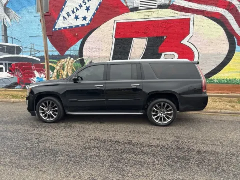 Another view of 2020 Cadillac Escalade ESV Luxury for sale in Des Arc, AR at D3 Auto Sales - Des Arc, AR