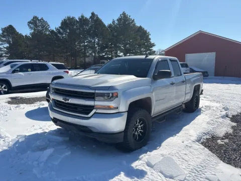More photos of 2018 Chevrolet Silverado 1500 Custom at D3 Auto Sales - Des Arc, AR, AR