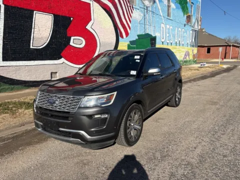 Photos of 2019 Ford Explorer Platinum for sale in Des Arc, AR at D3 Auto Sales - Des Arc, AR