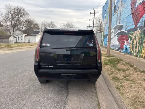 More photos of 2019 Cadillac Escalade Luxury at D3 Auto Sales - Des Arc, AR, AR