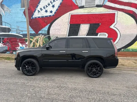 Another view of 2019 Cadillac Escalade Luxury for sale in Des Arc, AR at D3 Auto Sales - Des Arc, AR