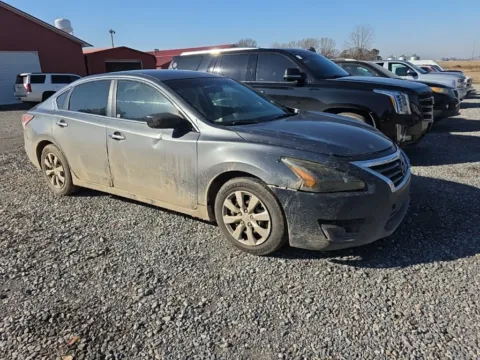 Another view of 2015 Nissan Altima 2.5 S for sale in Des Arc, AR at D3 Auto Sales - Des Arc, AR