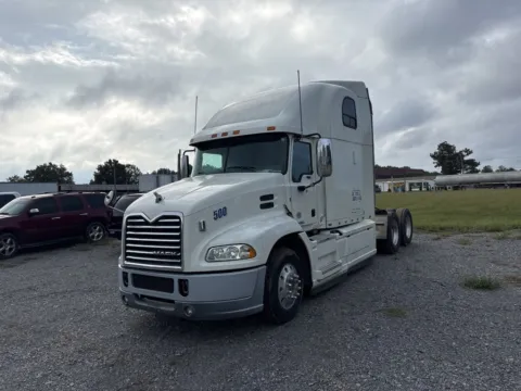 Photos of 2015 Mack Pinnacle for sale in Des Arc, AR at D3 Auto Sales - Des Arc, AR