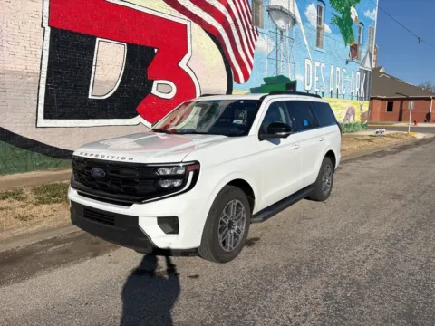 Photos of 2025 Ford Expedition Active for sale in Des Arc, AR at D3 Auto Sales - Des Arc, AR