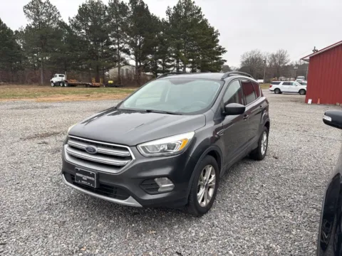 More photos of 2017 Ford Escape SE at D3 Auto Sales - Des Arc, AR, AR