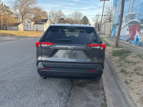 More photos of 2020 Toyota RAV4 LE at D3 Auto Sales - Des Arc, AR, AR
