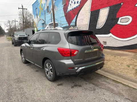 More photos of 2019 Nissan Pathfinder SL at D3 Auto Sales - Des Arc, AR, AR