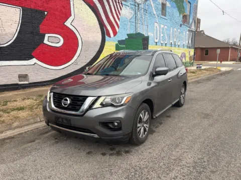 Photos of 2019 Nissan Pathfinder SL for sale in Des Arc, AR at D3 Auto Sales - Des Arc, AR