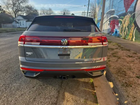 More photos of 2024 Volkswagen Atlas Cross Sport 2.0T SE w/Technology at D3 Auto Sales - Des Arc, AR, AR