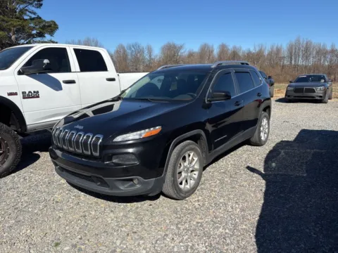 More photos of 2016 Jeep Cherokee Latitude at D3 Auto Sales - Des Arc, AR, AR