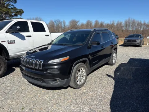 Another view of 2016 Jeep Cherokee Latitude for sale in Des Arc, AR at D3 Auto Sales - Des Arc, AR