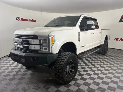 Photos of 2017 Ford F-350SD Lariat for sale in Des Arc, AR at D3 Auto Sales - Des Arc, AR