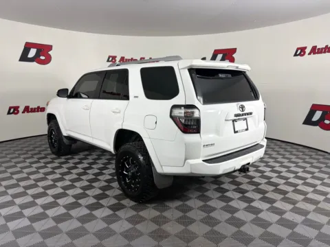 More photos of 2016 Toyota 4Runner SR5 at D3 Auto Sales - Des Arc, AR, AR