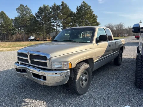More photos of 2001 Dodge Ram 1500 at D3 Auto Sales - Des Arc, AR, AR
