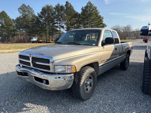 More photos of 2001 Dodge Ram 1500 at D3 Auto Sales - Des Arc, AR, AR
