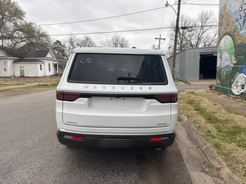 More photos of 2022 Jeep Wagoneer Series II at D3 Auto Sales - Des Arc, AR, AR