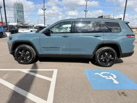 Photos of 2020 Jeep Grand Cherokee Limited for sale in Des Arc, AR at D3 Auto Sales - Des Arc, AR