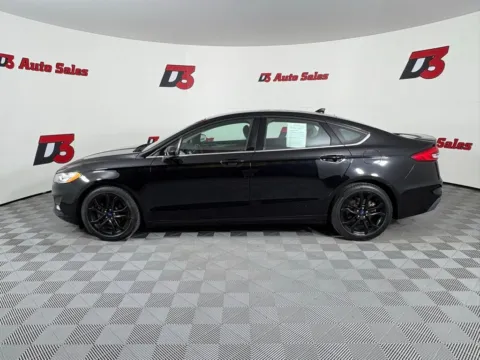 Another view of 2020 Ford Fusion SE for sale in Des Arc, AR at D3 Auto Sales - Des Arc, AR