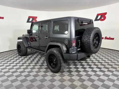 More photos of 2011 Jeep Wrangler Unlimited Rubicon at D3 Auto Sales - Des Arc, AR, AR