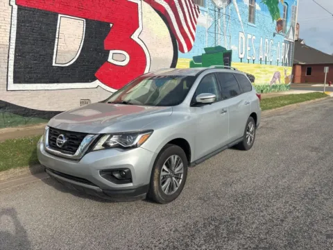Photos of 2020 Nissan Pathfinder SL for sale in Des Arc, AR at D3 Auto Sales - Des Arc, AR