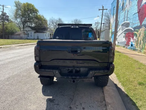 More photos of 2017 Toyota Tacoma Limited at D3 Auto Sales - Des Arc, AR, AR