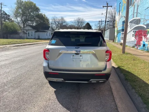 More photos of 2023 Ford Explorer XLT at D3 Auto Sales - Des Arc, AR, AR