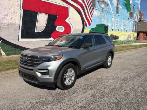 Photos of 2023 Ford Explorer XLT for sale in Des Arc, AR at D3 Auto Sales - Des Arc, AR
