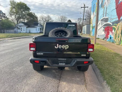 More photos of 2020 Jeep Gladiator Overland at D3 Auto Sales - Des Arc, AR, AR