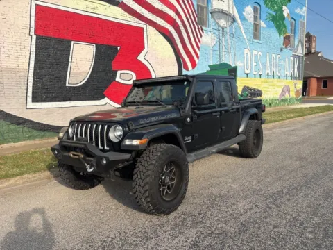 Photos of 2020 Jeep Gladiator Overland for sale in Des Arc, AR at D3 Auto Sales - Des Arc, AR