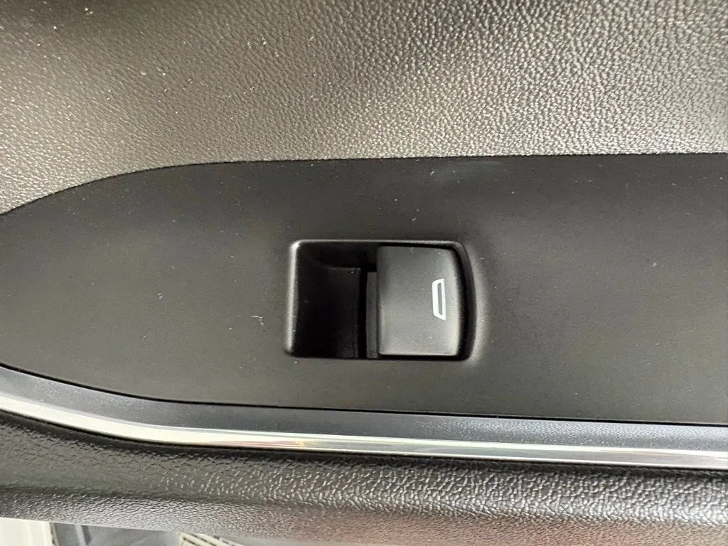 Chevrolet Silverado photo 40