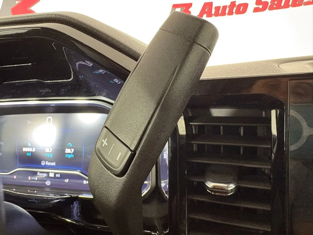 Chevrolet Silverado photo 24