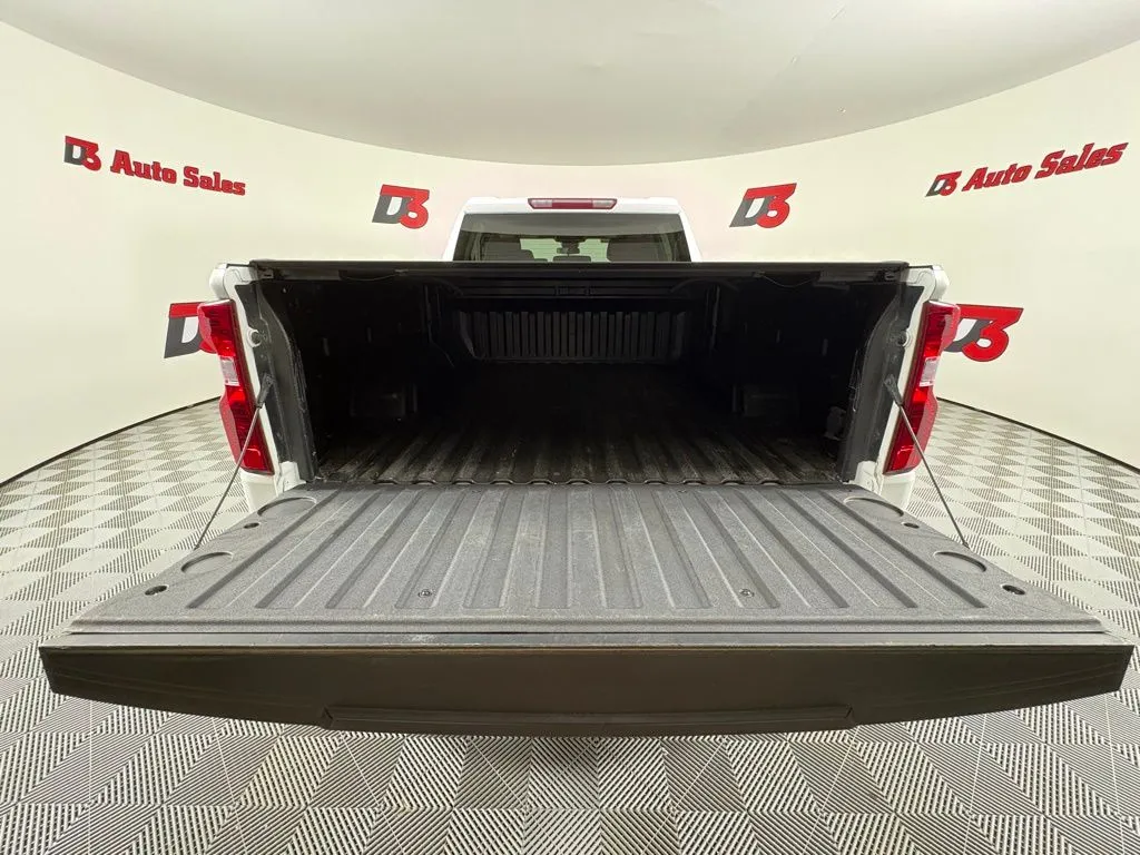 Chevrolet Silverado photo 49