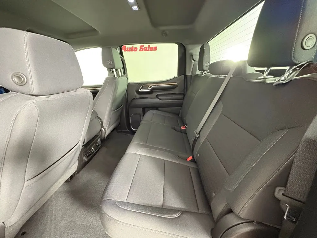 Chevrolet Silverado photo 43