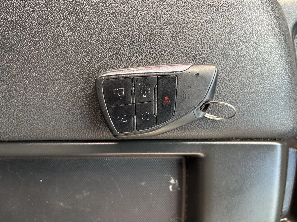 Chevrolet Silverado photo 51
