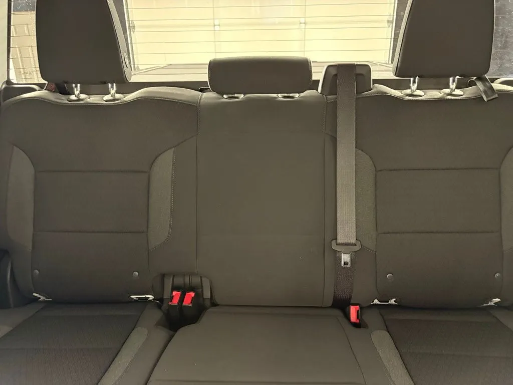 Chevrolet Silverado photo 42
