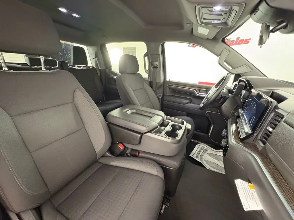 Chevrolet Silverado photo 36