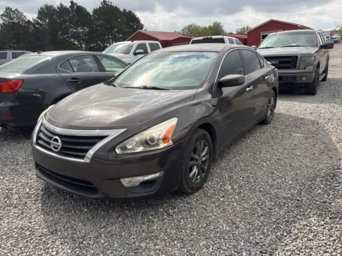 Photos of 2015 Nissan Altima 2.5 S for sale in Des Arc, AR at D3 Auto Sales - Des Arc, AR