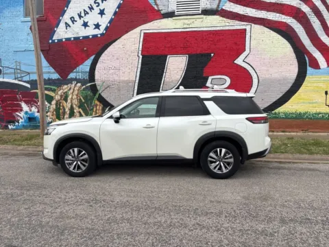Another view of 2022 Nissan Pathfinder SL for sale in Des Arc, AR at D3 Auto Sales - Des Arc, AR