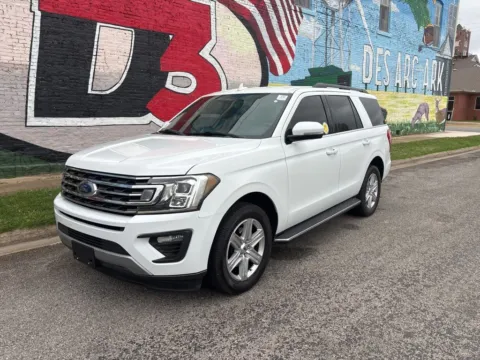 Photos of 2020 Ford Expedition XLT for sale in Des Arc, AR at D3 Auto Sales - Des Arc, AR