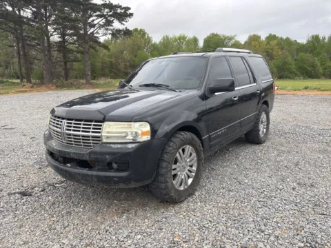 Photos of 2010 Lincoln Navigator for sale in Des Arc, AR at D3 Auto Sales - Des Arc, AR