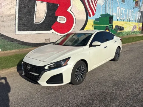 Photos of 2023 Nissan Altima 2.5 SV for sale in Des Arc, AR at D3 Auto Sales - Des Arc, AR
