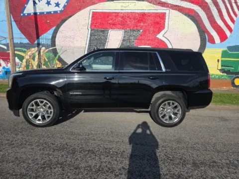 Another view of 2019 GMC Yukon SLT Standard Edition for sale in Des Arc, AR at D3 Auto Sales - Des Arc, AR