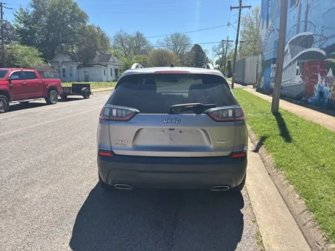 More photos of 2019 Jeep Cherokee Latitude Plus at D3 Auto Sales - Des Arc, AR, AR